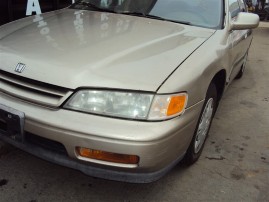 1995 HONDA ACCORD LX, 2.2L AUTO 4DR, COLOR GOLD, STK A15172